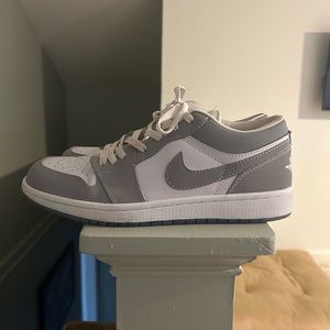 Jordan 1 Low Wolf Gray size 10.5